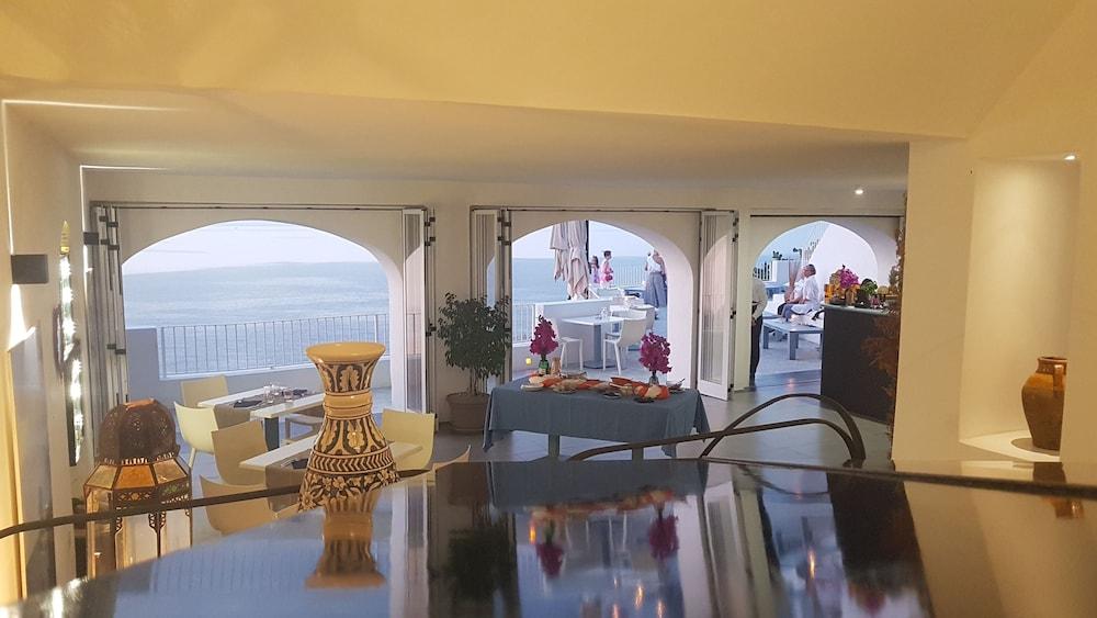 Hotel Santa Isabel Malfa  Luaran gambar